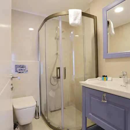 Отель Atacesme *